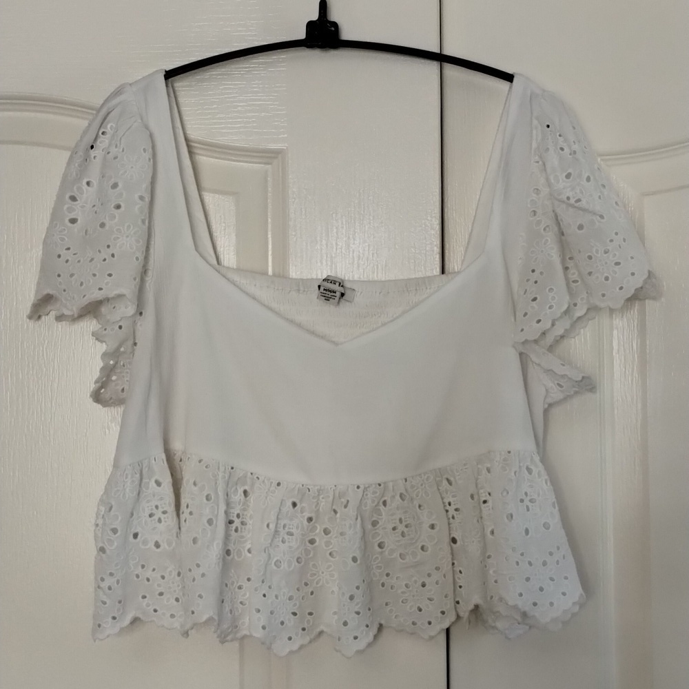 AEO American Eagle white eyelet smocked crop top ruffle sleeve